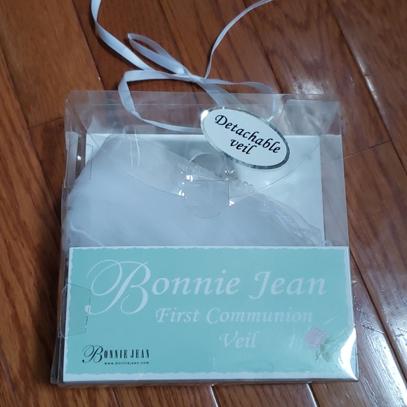 NEW Bonnie Jean Detachable 1st Communion Veil - Picture 1 of 4